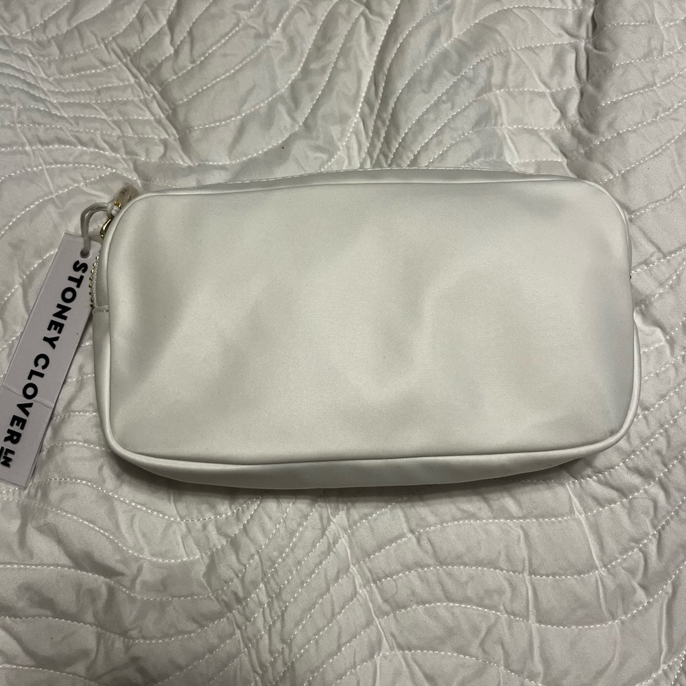 Stoney Clover White Small Pouch